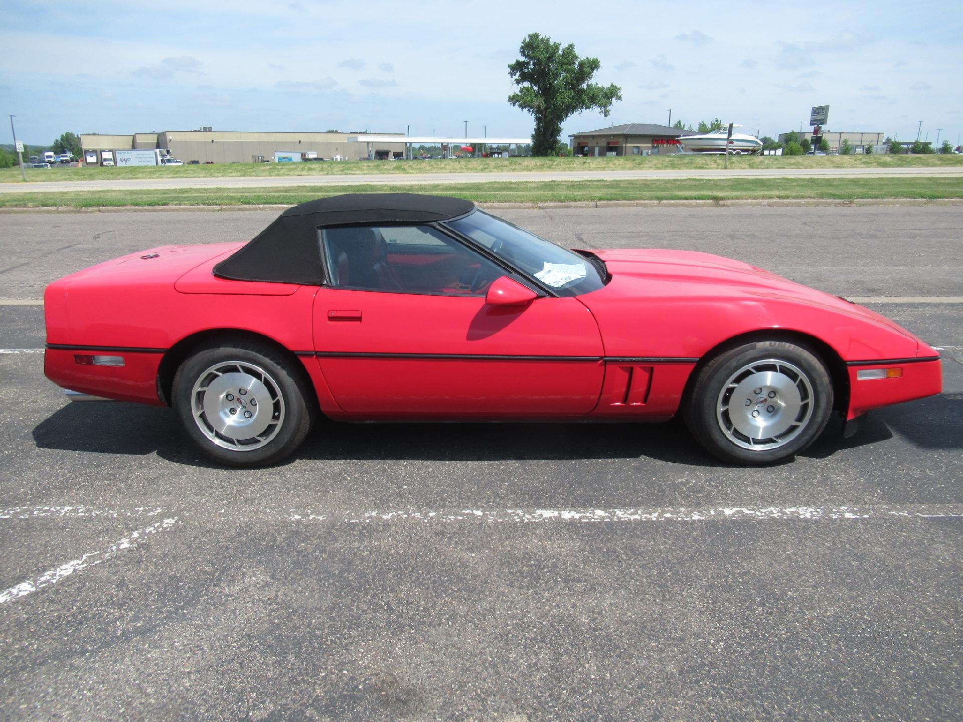 1986 Chevrolet Corvette 2dr Convertible