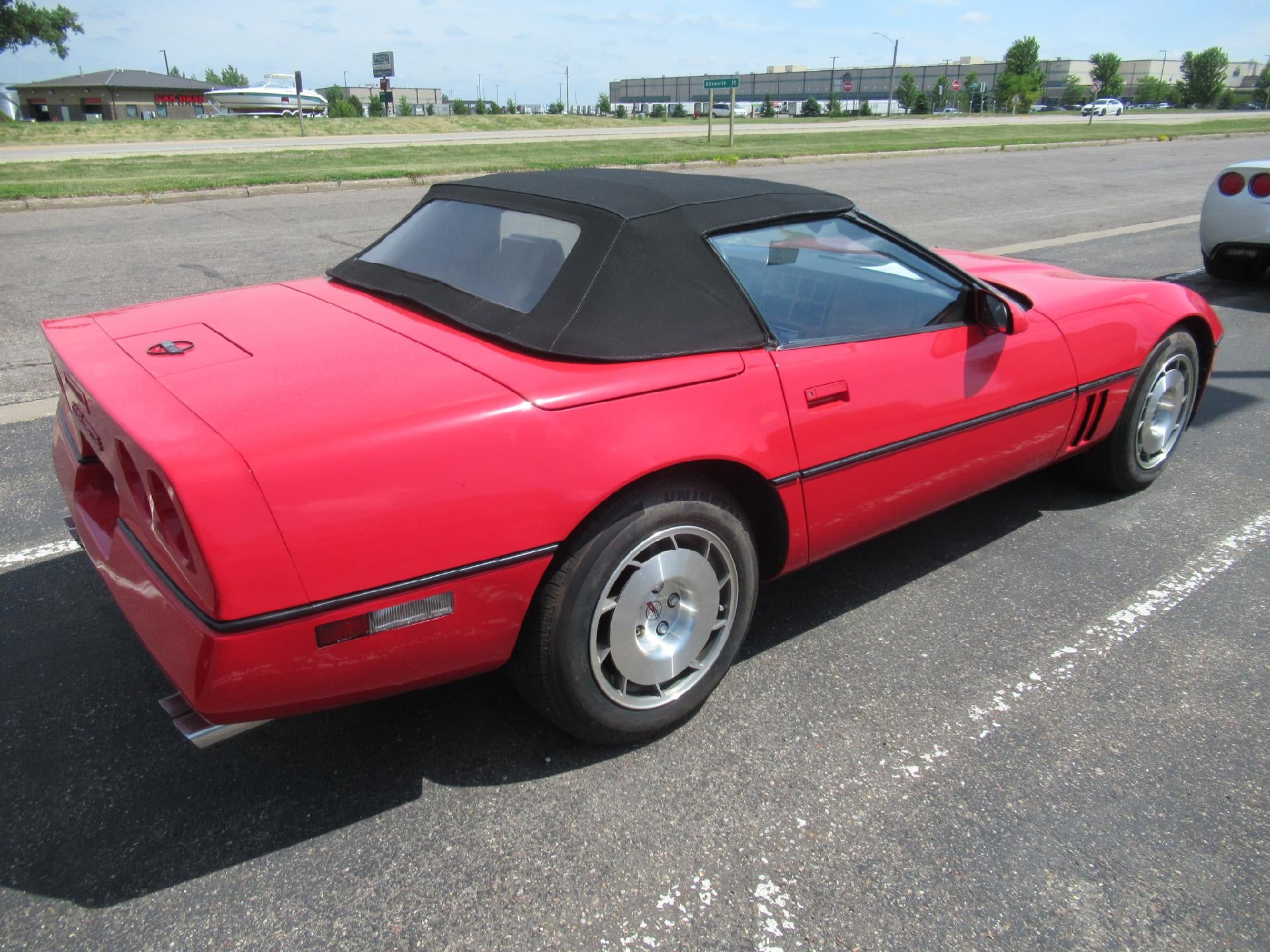 1986 Chevrolet Corvette 2dr Convertible