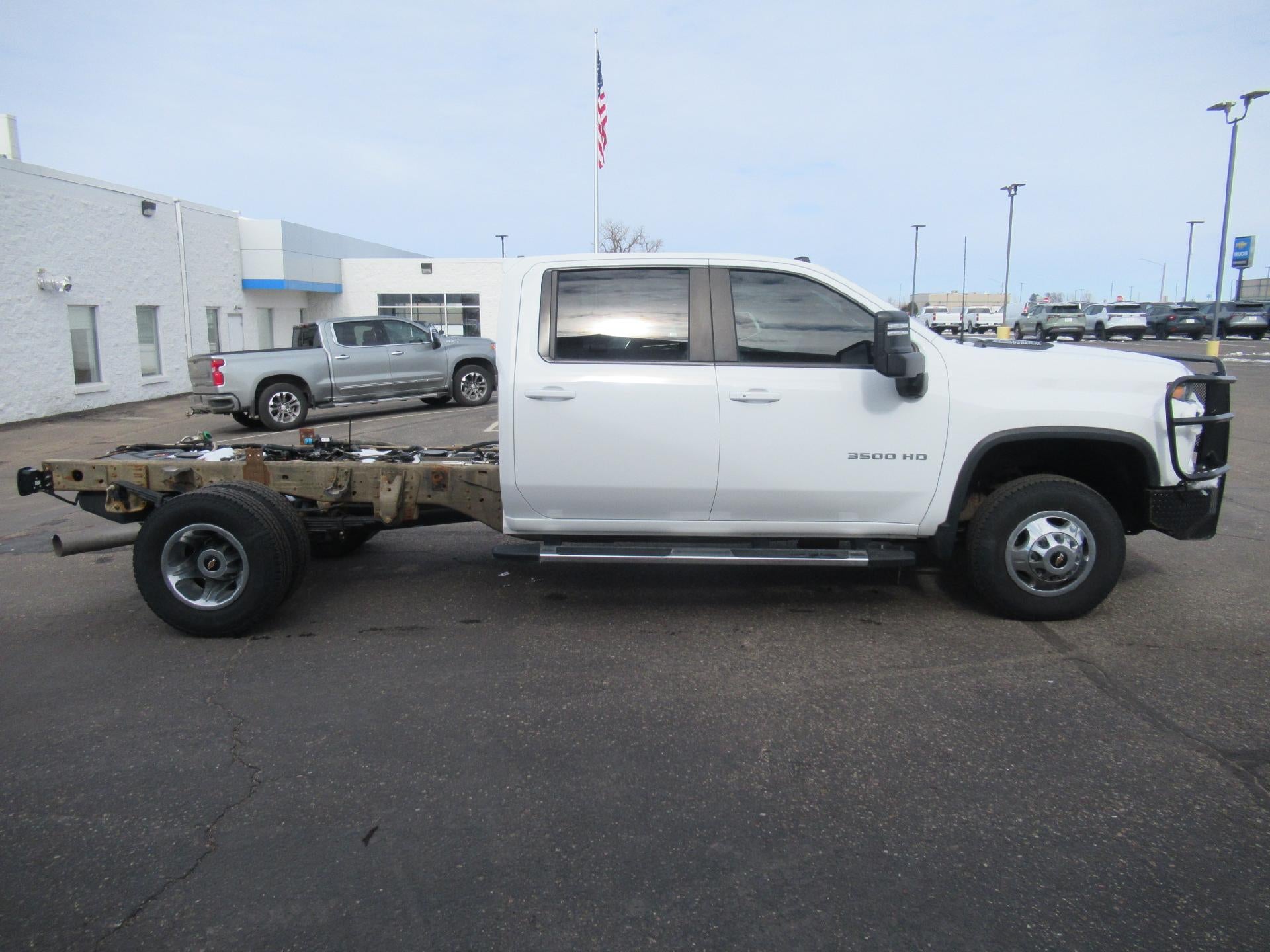 2023 Chevrolet Silverado 3500 HD Chassis Cab LT