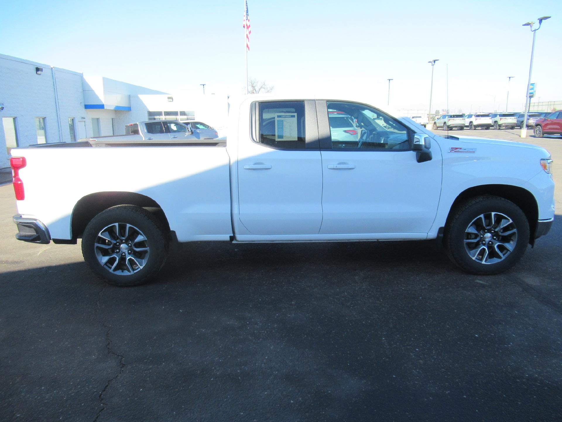 2023 Chevrolet Silverado 1500 LT