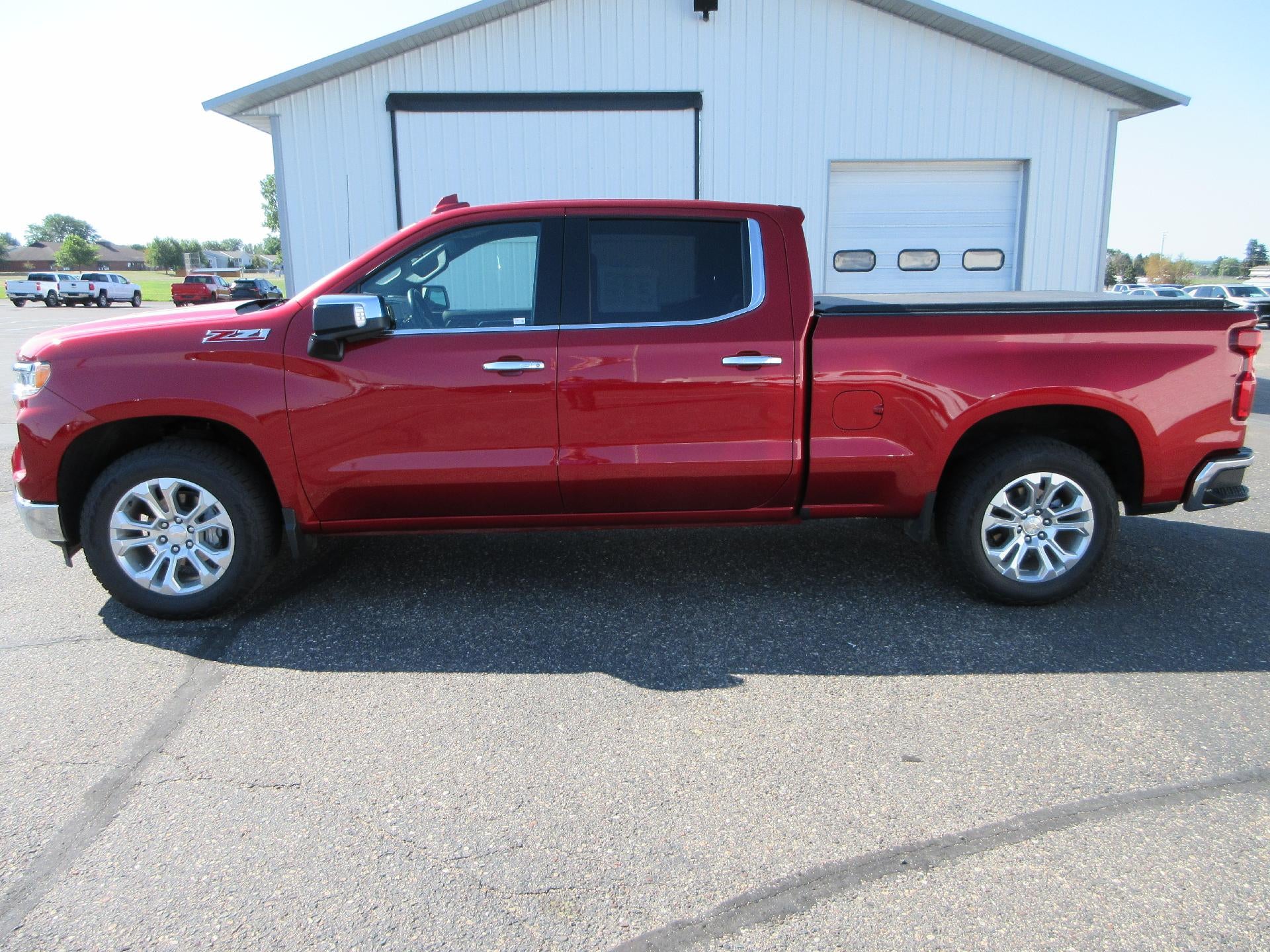 2024 Chevrolet Silverado 1500 LTZ - Photo 7