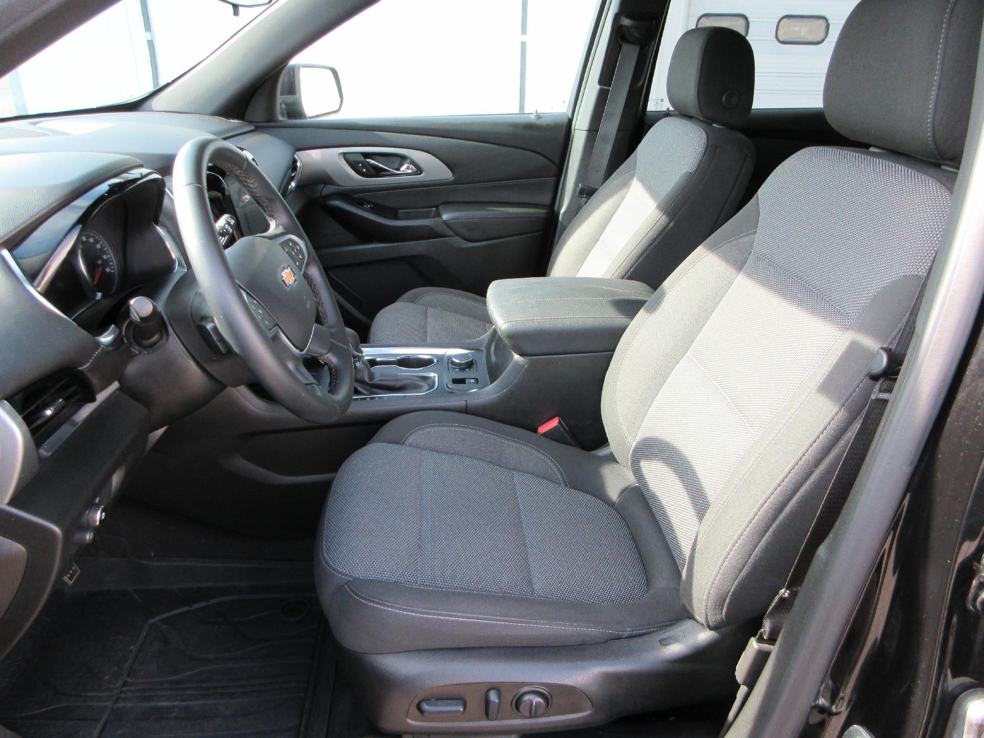 2024 Chevrolet Traverse Limited LT Cloth