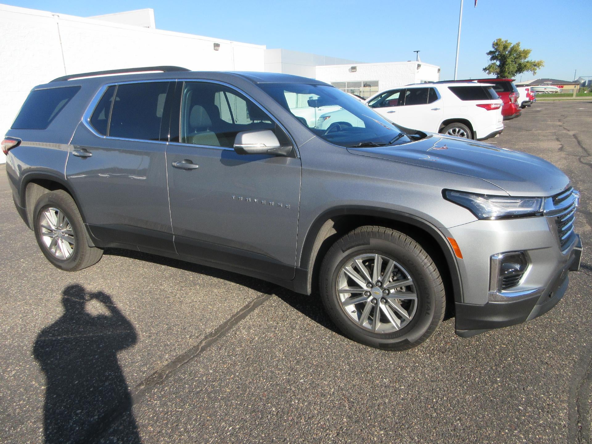 2023 Chevrolet Traverse LT Cloth