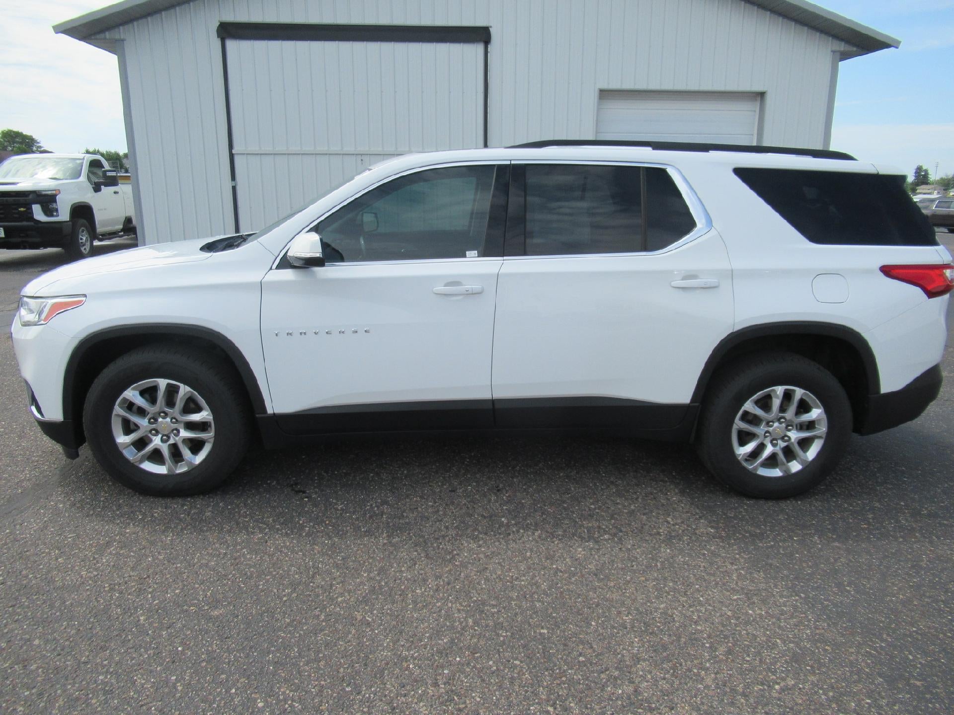 2020 Chevrolet Traverse LT Cloth
