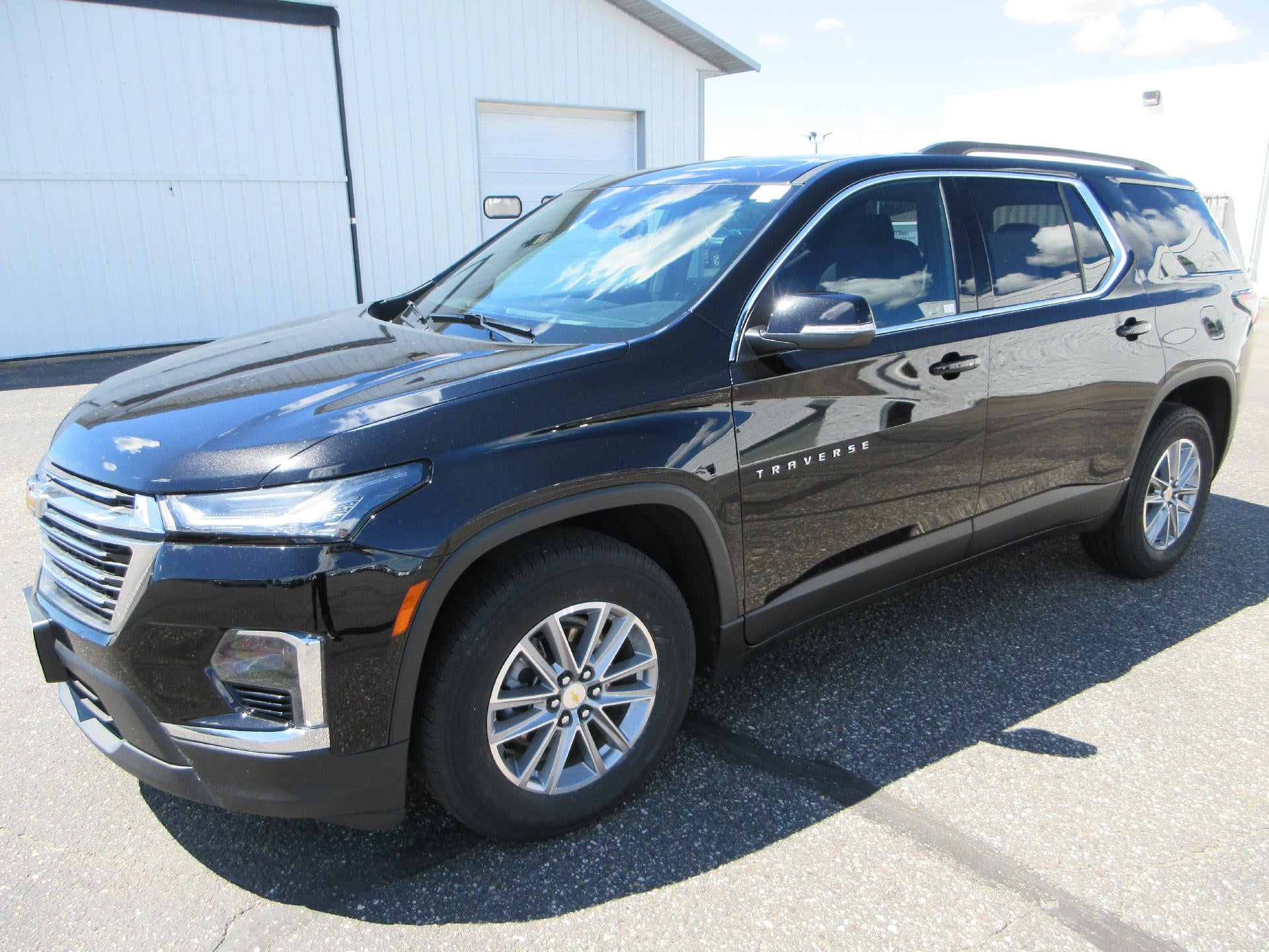 2022 Chevrolet Traverse LT Cloth