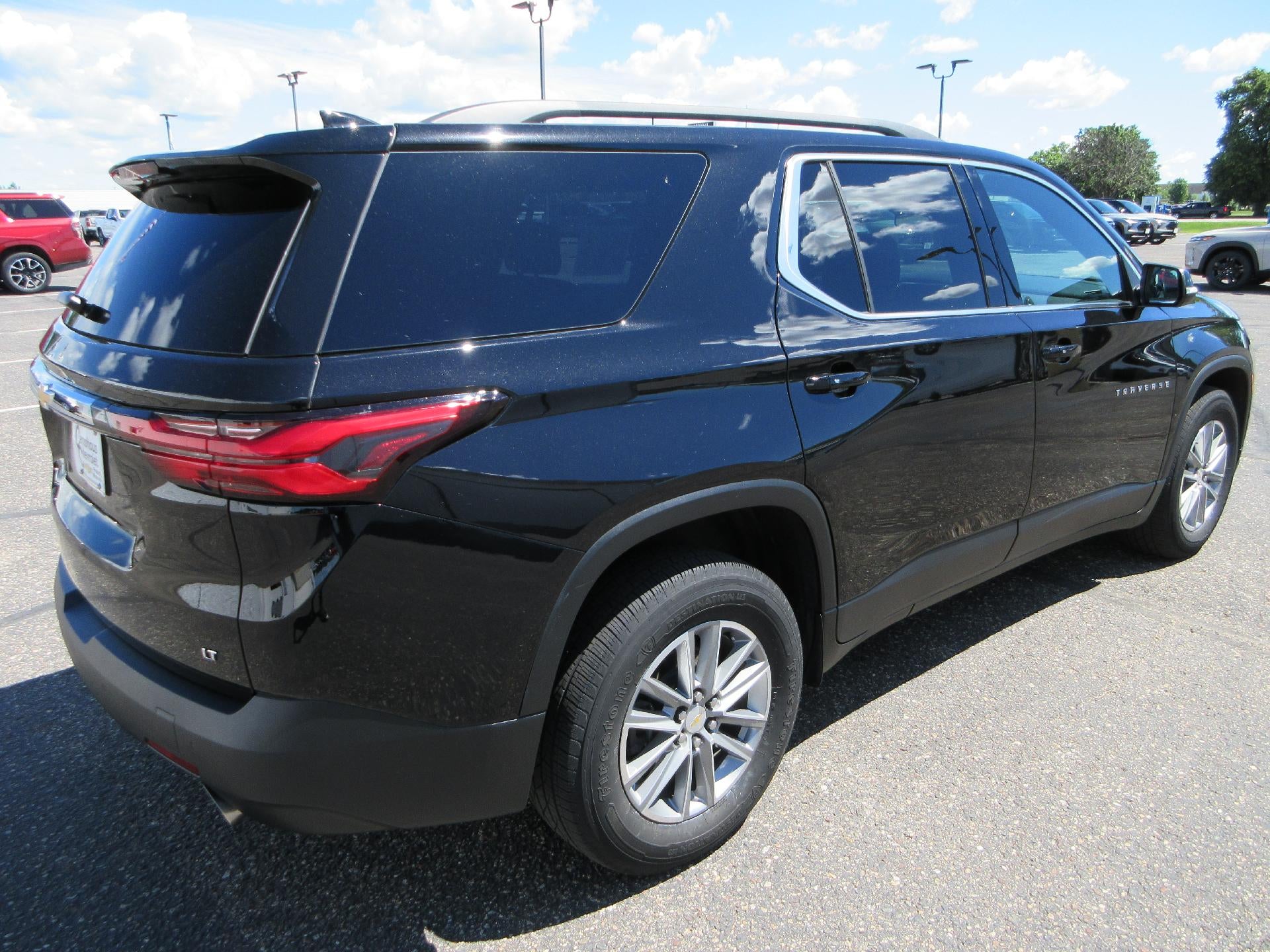 2022 Chevrolet Traverse LT Cloth