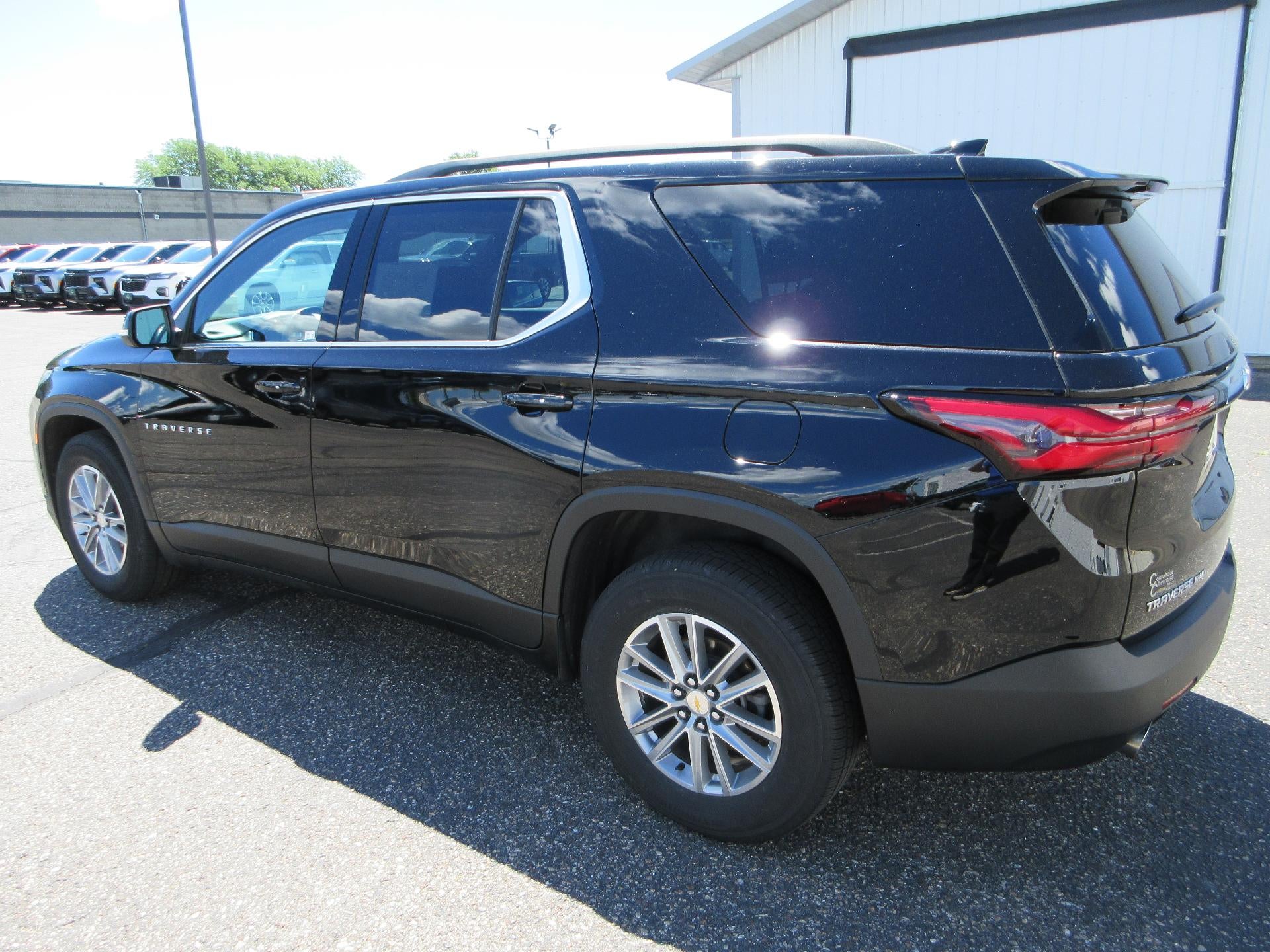 2022 Chevrolet Traverse LT Cloth