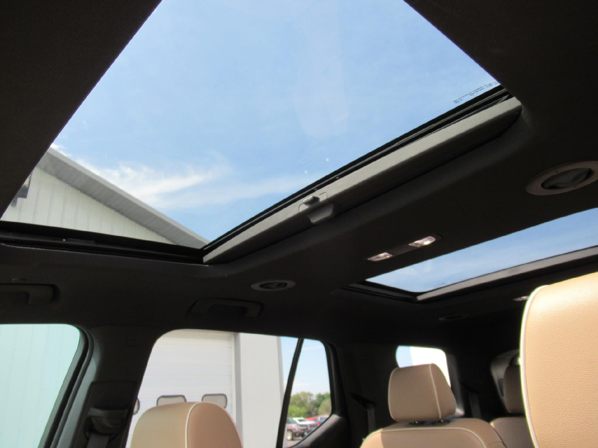 2022 Chevrolet Traverse Premier
