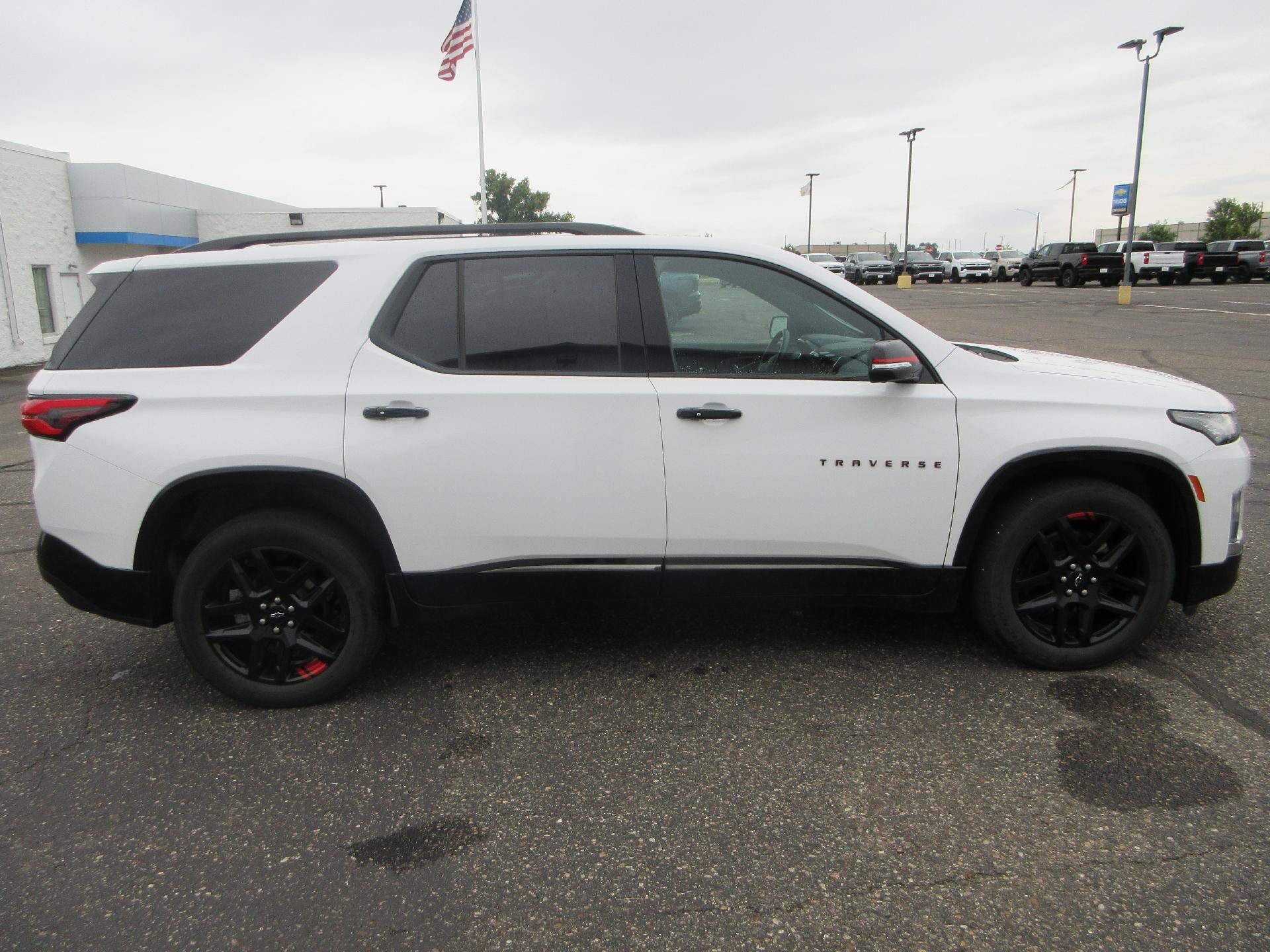 2023 Chevrolet Traverse Premier