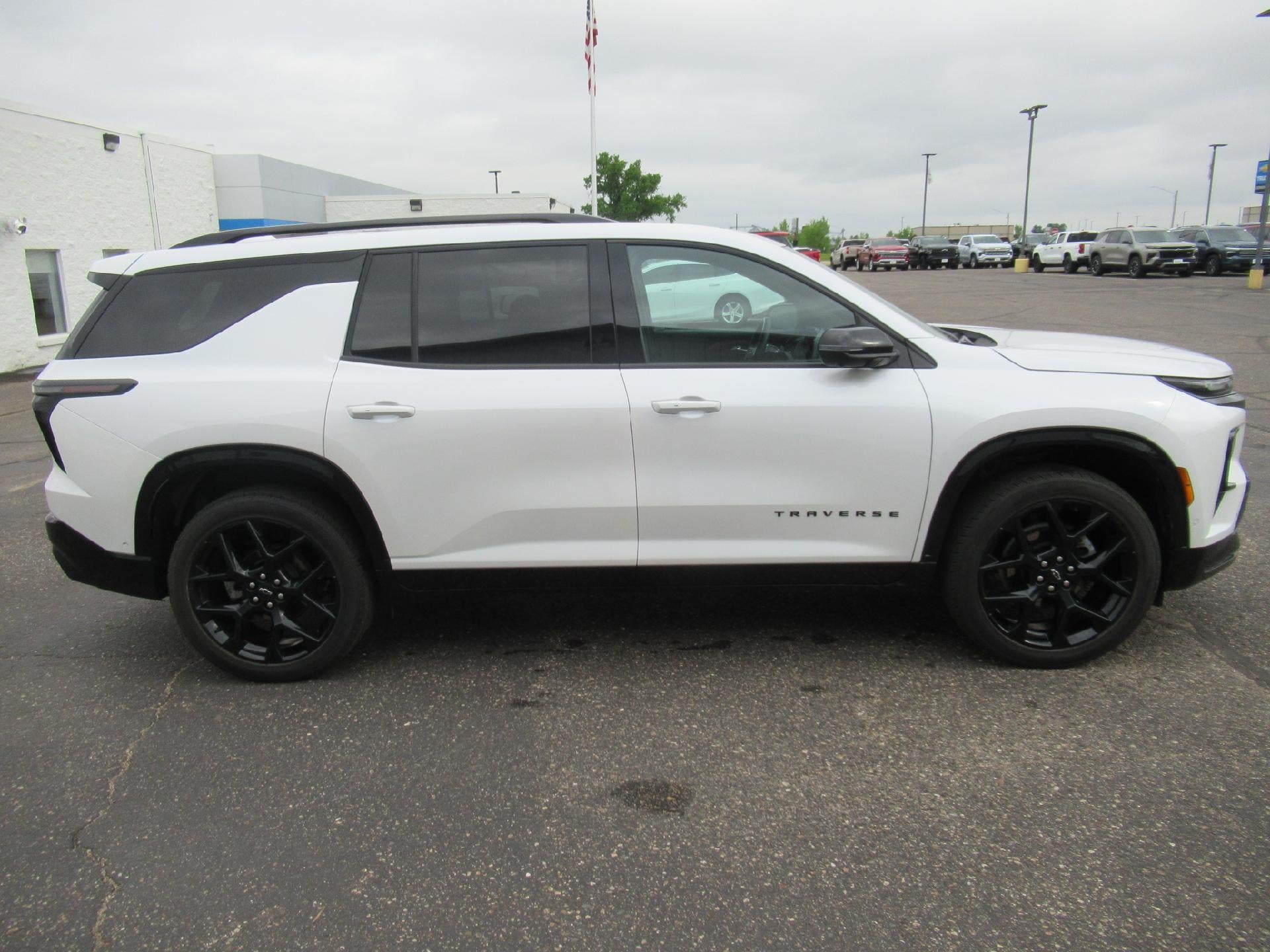2024 Chevrolet Traverse RS