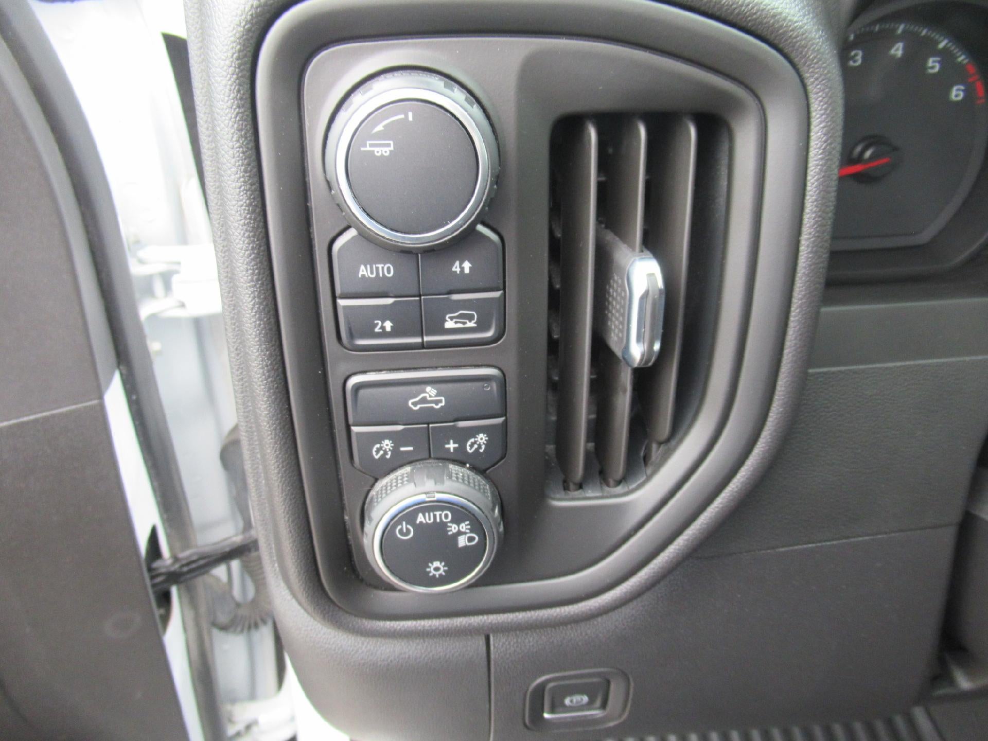 2023 Chevrolet Silverado 1500 WT