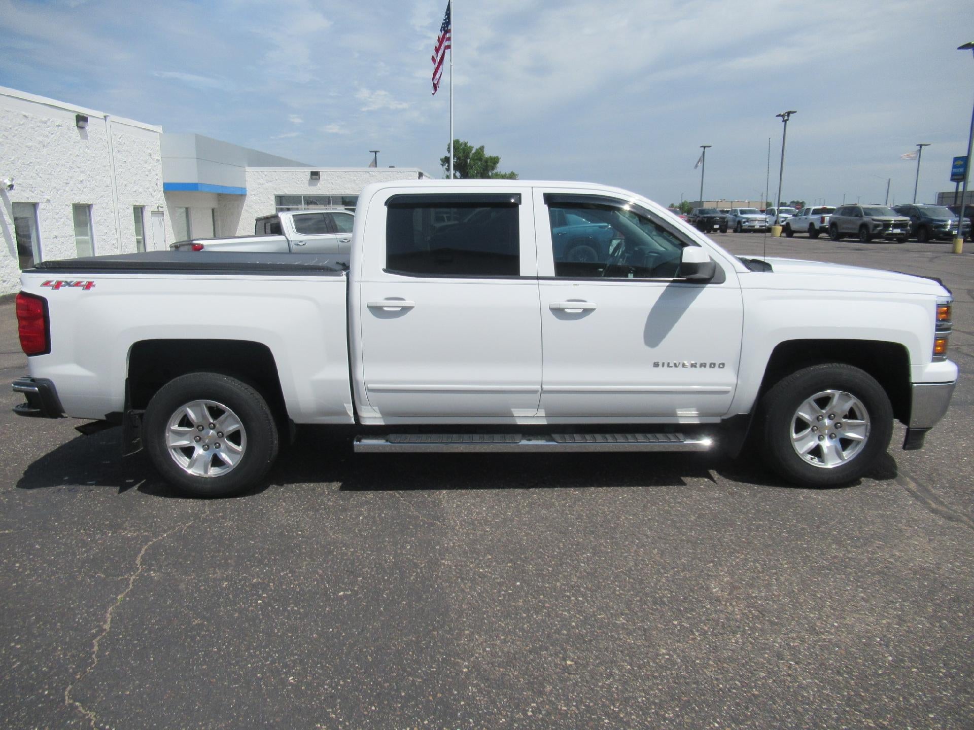 2015 Chevrolet Silverado 1500 LT - Photo 4