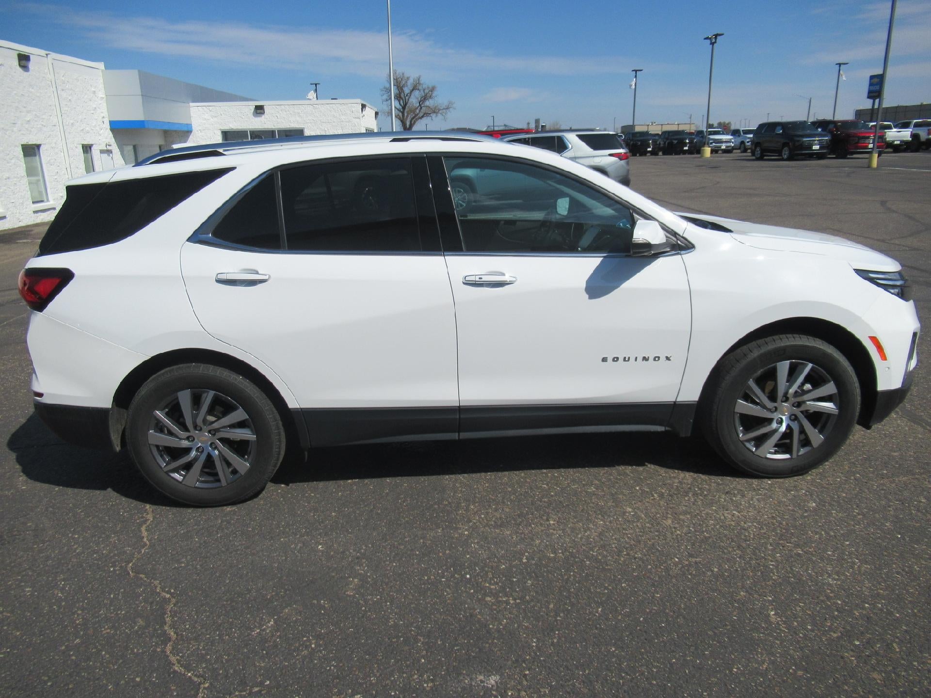 2023 Chevrolet Equinox Premier