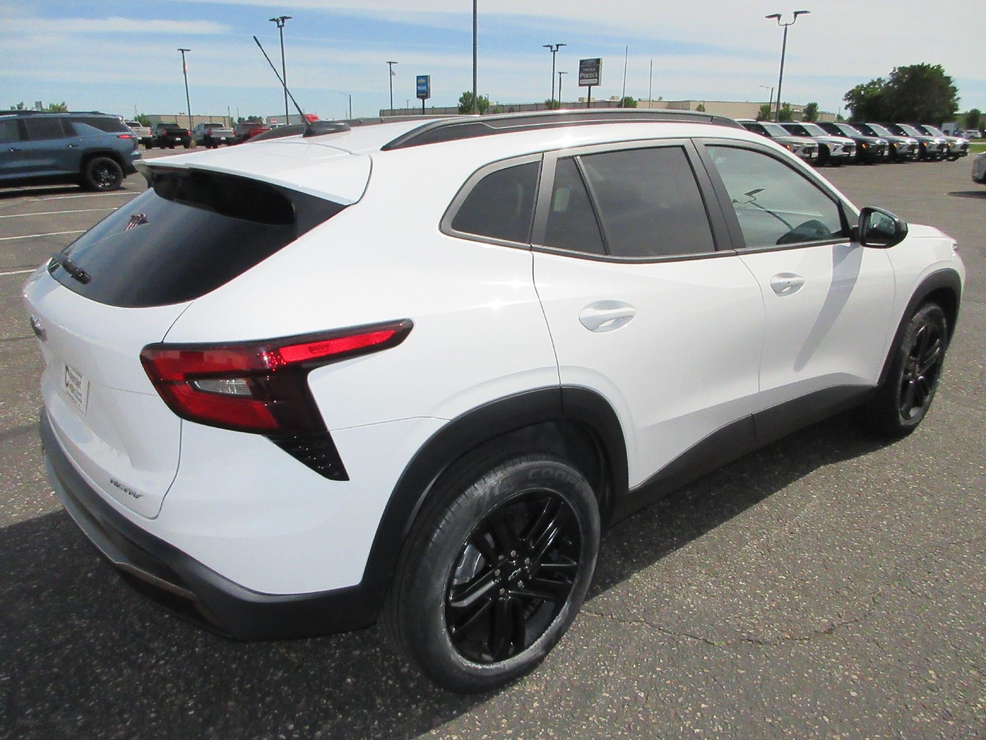 2024 Chevrolet Trax Activ - Photo 5